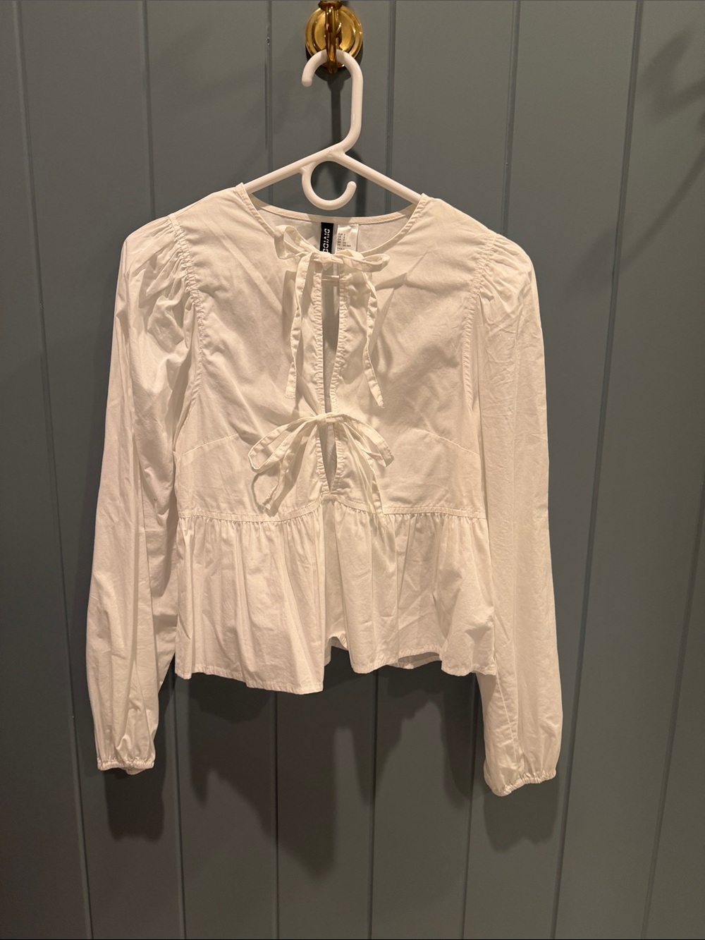 H&M White Tie-Front Peasant Blouse
